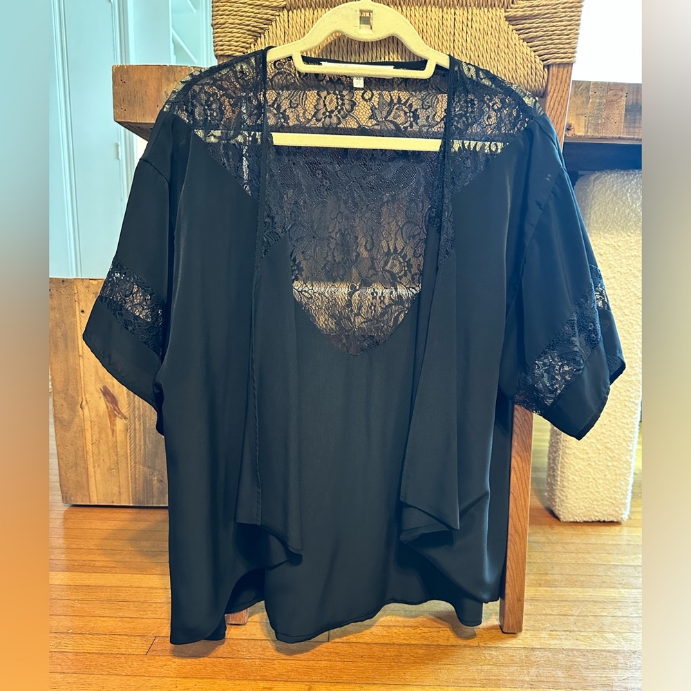 Lovers + Friends Black Lace Kimono